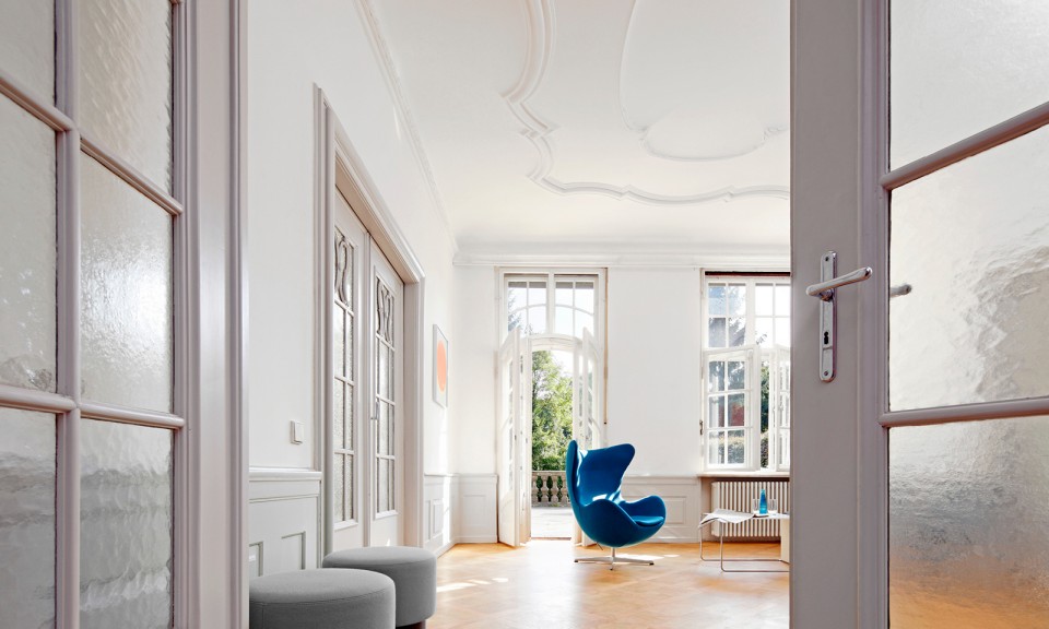 Treffpunkt Architektur – Innenarchitektonische Gestaltung der Lounge- und Sitzungsräume der ByAK 