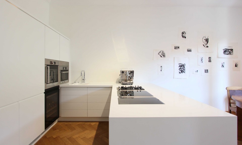 Eine Küche bis ins Detail geplant - Raum Glück Freiheit bietet perfekte Möbel und Detailplanung für Freude am Kochen
